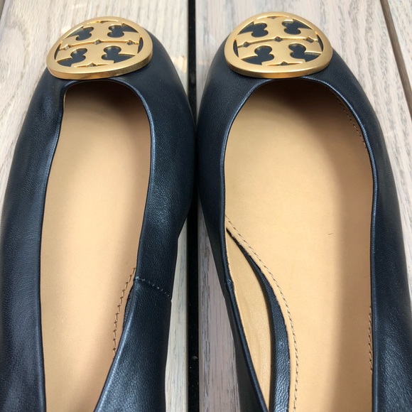 New Tory Burch Benton ballet flats 🖤 (A) - Picture 3 of 6